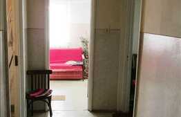 2 camere, 54 mp, decomadat, etaj intermediar, zona Iulius Mall!