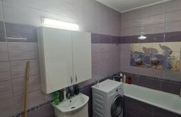 Apartament 2 camere,  parcare, zona Dumitru Mocanu
