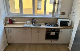 Apartament cu 3 camere, 96 mp, totul nou, zona Centrala