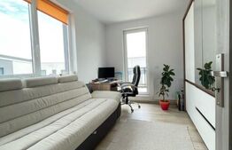 Apartament de 3 camere, 56 mp, terasa, parcare, zona Sub Cetate