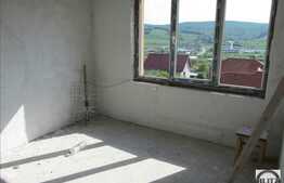 5 camere, 98 mp, imobil nou tip vila, terasa 50 mp, semifinisat, zona linistita