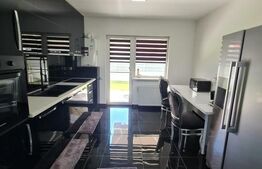 Casa 4 camere, garaj, 153 mp, finisaje premium, zona Teilor