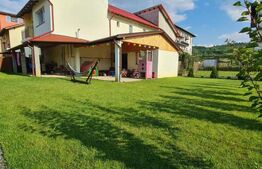 Casa tip duplex, 4 camere, terasa, pivnita, Floresti