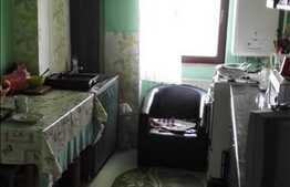 Vanzare apartament 3 camere, 66 mp, decomandat, zona Aurel Vlaicu!