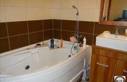 Apartament 2 camere, 44 mp, boxa la subsol, zona strazii Dacia