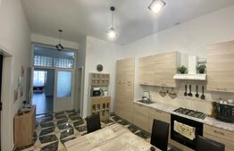 Apartament de 3 camere, decomandat, 74 mp, zona Piata Unirii