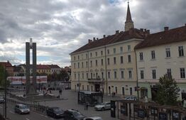 Apartament de 3 camere, decomandat, 74 mp, zona Piata Unirii