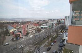 Apartament de 3 camere, 72 mp, balcon liniar, zona Spitalul de Recuperare