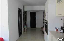 Mansarda de vanzare cu 3 camere, 60 mp, zona strazii Florilor! Loc parcare cu CF