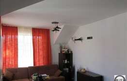 Mansarda de vanzare cu 3 camere, 60 mp, zona strazii Florilor! Loc parcare cu CF