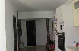 Mansarda de vanzare cu 3 camere, 60 mp, zona strazii Florilor! Loc parcare cu CF