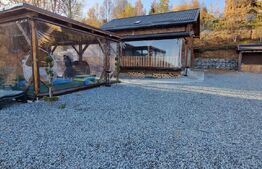 Casa de vacanta, 5 camere, 130 mp, teren 1000 mp, zona Valea Ierii