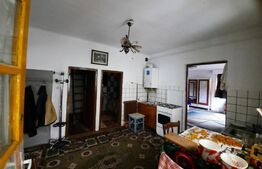 Casa cu teren de 1392 mp in zona strazii Bucuresti