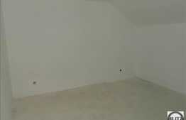 De vanzare mansarda cu 2 camere, 45 mp, FINISATA! Zona Terra! Parcare inclusa!