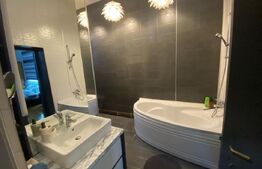 Apartament de 3 camere, decomandat, 121 mp, zona Piata Unirii