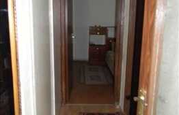 Vanzare apartament 3 camere, decomandat, 65 mp utili, zona Bucegi, boxa inclusa