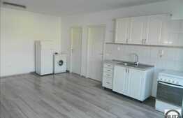 De vanzare 2 camere, 43 mp, etaj intermediar, zona magazinului Unicarm!