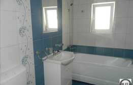 De vanzare 2 camere, 43 mp, etaj intermediar, zona magazinului Unicarm!