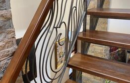 Apartament cu 8 camere, 315 mp, pentru clinica, birou sau local, ultracentral!