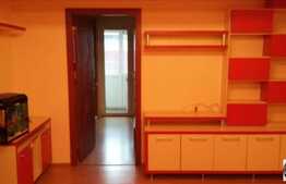 Vanzare apartament 3 camere, 54 mp, zona strazii Sub Cetate!