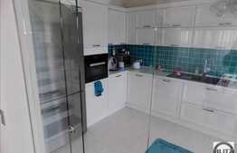 Penthouse de lux cu 5 camere, 220 mp, terasa 30 mp, 2 garaje, zona Iulius Mall