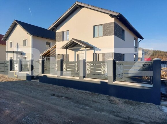 Casa de vânzare 4 camere Apahida - 143476CV | BLITZ Cluj-Napoca | Poza1