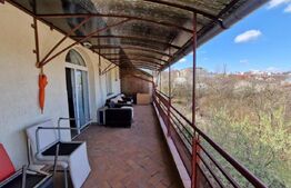 Apartament de 3 camere , 89 mp, în zona Alverna