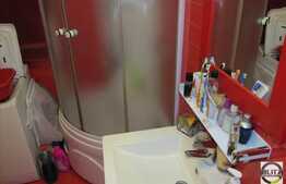 Apartament de vanzare, 3 camere, 65 mp, loc de parcare,zona Sesul de Sus!