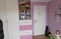 Apartament de vanzare, 3 camere, 65 mp, loc de parcare,zona Sesul de Sus!