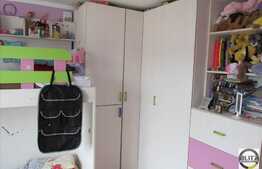 Apartament de vanzare, 3 camere, 65 mp, loc de parcare,zona Sesul de Sus!