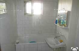 3 camere, 86 mp utili, decomandat, boxa la subsol, zona strazii Aleea Godeanu!