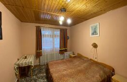 Vila cu potential de transformare in pensiune, 13 camere, Timisul de Sus, Brasov