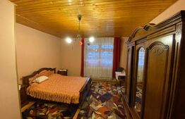 Vila cu potential de transformare in pensiune, 13 camere, Timisul de Sus, Brasov