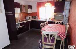 3 camere, 80 mp, decomandat, prima inchiriere, zona Dororbantilor!