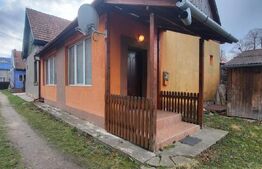 Casa 2 camere,50 mp utili + 154 mp teren, strada principala, Huedin