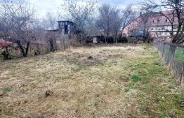 Casa 2 camere,50 mp utili + 154 mp teren, strada principala, Huedin