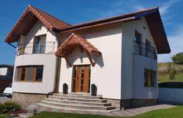 Casa moderna ultrafinisata, la intrare in Chinteni!