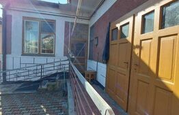 Casa 154 mp, teren 258 mp, zona strazii Bucuresti