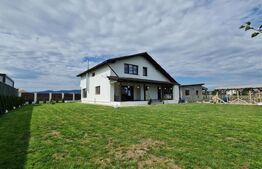 Casa de 261 mp,, Mihai Viteazu, priveliste superba spre Cheile Turzii