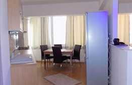 Apartament cu 2 camere, 63 mp, parcare, AC, mobilat modern, zona Piata Mihai Viteazu