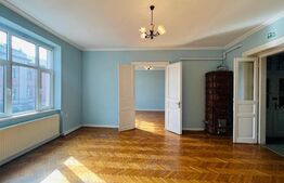 Apartament 3 camere, 103 mp, cladire interbelica, zona Tribunalului