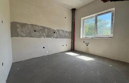 Duplex semifinisat de vanzare, Tauti 