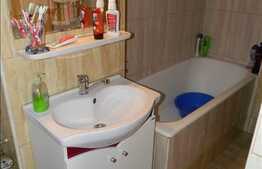 3 camere, 70 mp, DECOMANDAT, parcare, prima inchiriere, zona strazii Mehedinti!