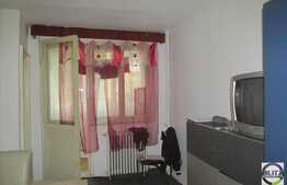 Garsoniera, 28 mp, zona strazii Parang!