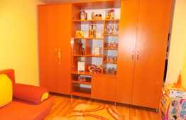 Apartament 3 camere, 75 mp, parcare, scara interioara, strada Memorandumului