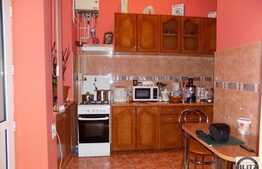 Apartament 3 camere, 75 mp, parcare, scara interioara, strada Memorandumului