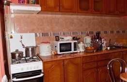 Apartament 3 camere, 75 mp, parcare, scara interioara, strada Memorandumului