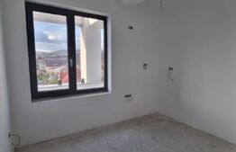 Apartament cu 4 camere, 70 mp, terasa de 14 mp, bloc nou !