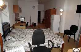 1 camera, 40 mp, imobil tip casa, mobilat modern, zona 21 Decembrie