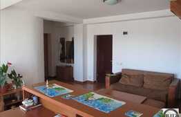 De vanzare 4 camere, 117 mp,  E+M, scara interioara, 1 garaj, zona linistita!